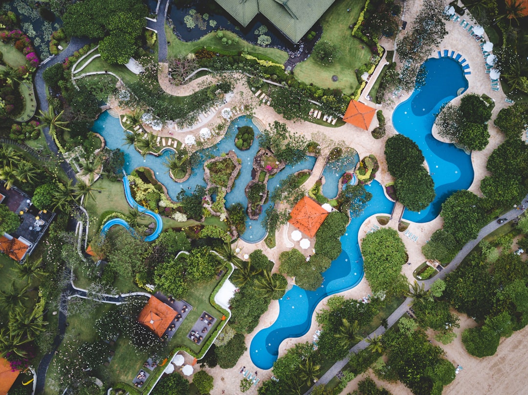 Exploring Eco-Luxury Travel: Sustainable and Opulent Adventures